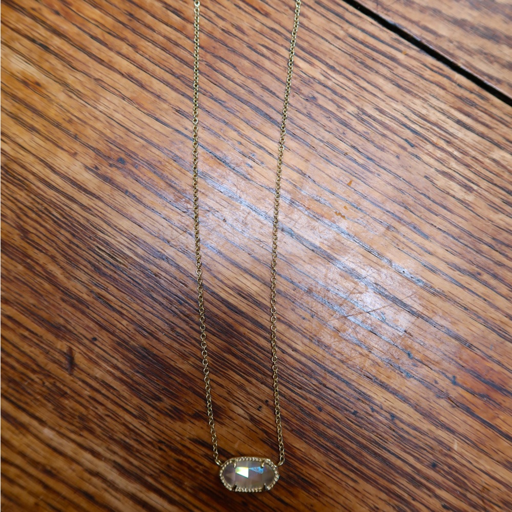 Kendra scott necklace